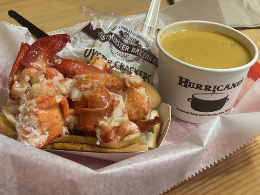 Luke's Lobster Brickell City Centre by null