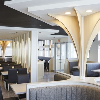 Restaurant Dinty's - the interior of a restaurant - Canadian (New) Near Me - Aylmer, Quebec