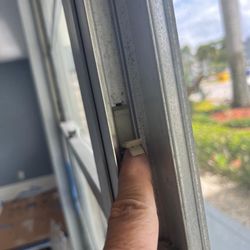 Sliding doors R us repair