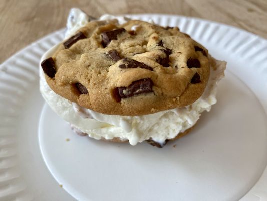 Scrumptious by null