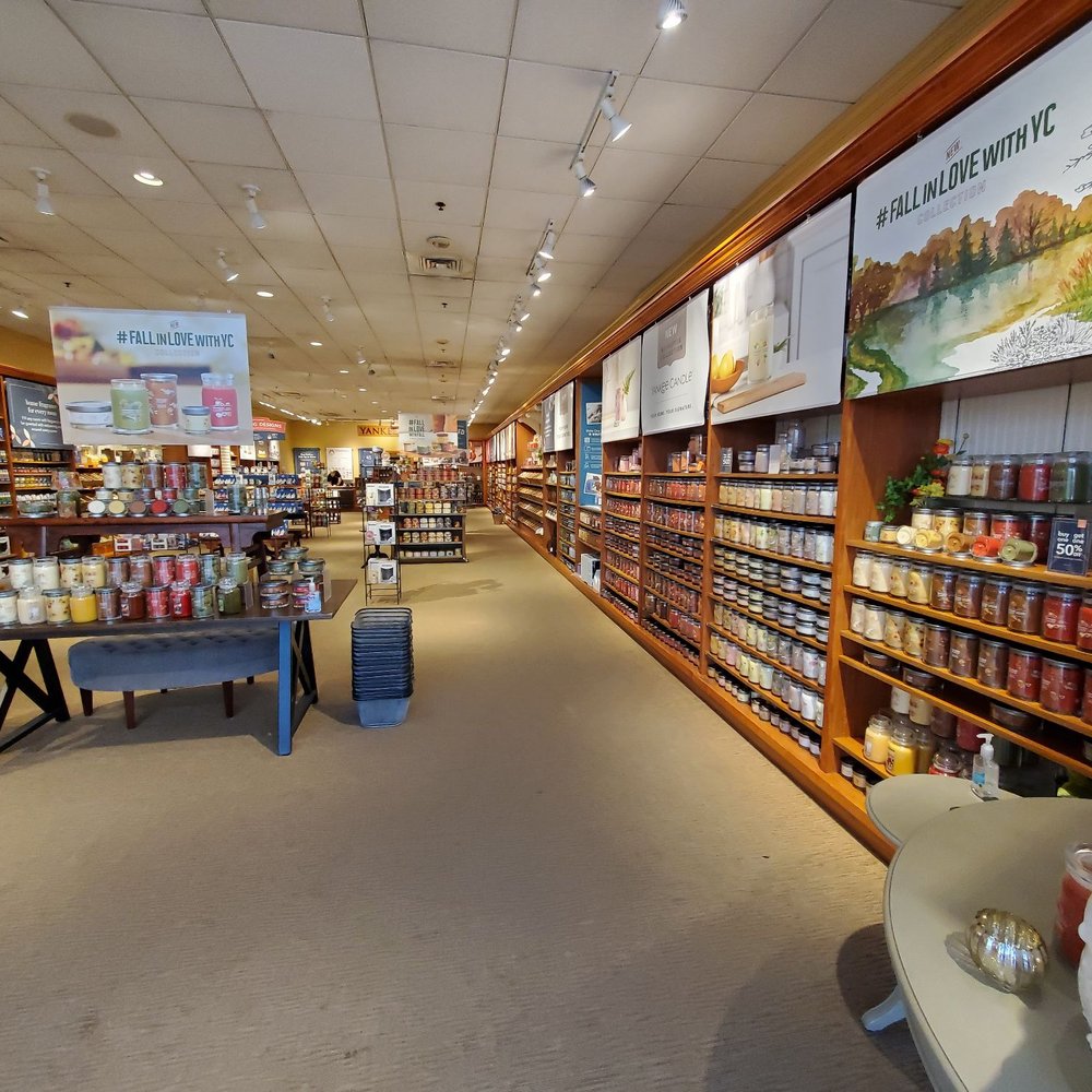 Yankee Candle - Interior - Candle Stores Near Me - Gainesville, Virginia Yankee Candle - Interior - Candle Stores Near Me - Gainesville, Virginia