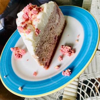 The Wellborn - Raspberry cheesecake - Lounges Near Me - Orlando, Florida