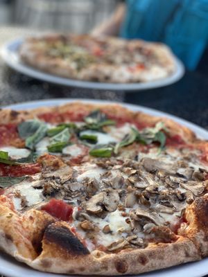 Joe's Pizza Napoli by null