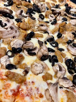 Island Park Pond's Lodge LLC