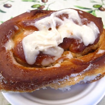 Eagles Lighthouse Cafe - The cinnamon rolls are awesome - Sandwiches Near Me - Volcano, Hawaii