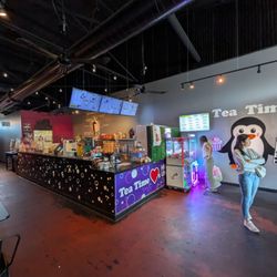 Tea Time Boba Tea Lounge - Inside.