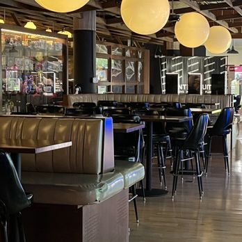 ENTERRIUM - New American Near Me - Schaumburg, Illinois
