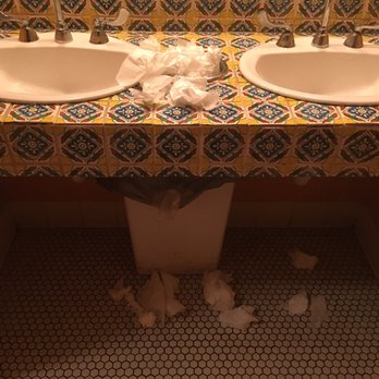 Uncle Julio's - Bathroom gets as much attention as the food - Mexican Near Me - Lombard, Illinois
