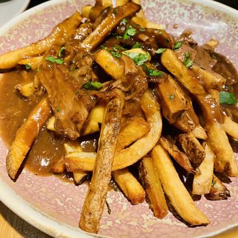 Juniper Bar & Restaurant - Poutine - American Near Me - Burlington, Vermont Juniper Bar & Restaurant - Poutine - American Near Me - Burlington, Vermont
