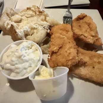 Roanoke Village Inn - Fried haddock - Pubs Near Me - Roanoke, Indiana Roanoke Village Inn - Fried haddock - Pubs Near Me - Roanoke, Indiana