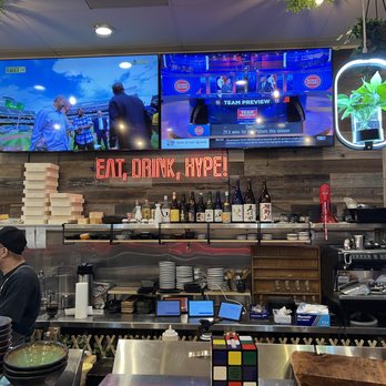 Slurp Shop - 10/5/22 Bar Area - Ramen Near Me - Alameda, California