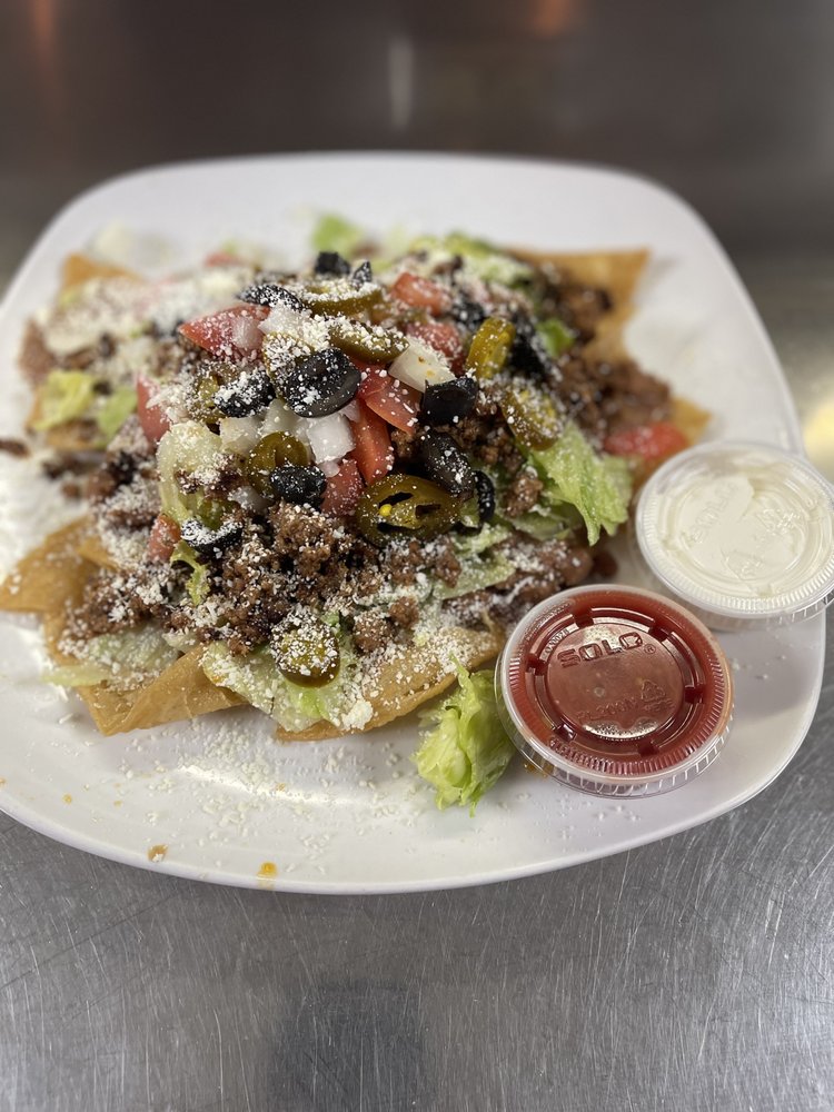 Mom & Pops Diner, Fort Wayne | Roadtrippers