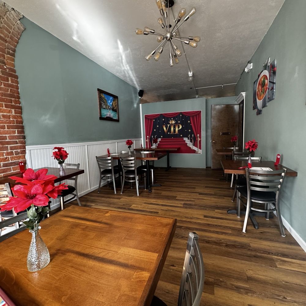 Sirinya's Thai Restaurant & Lounge - Inside Restaurant - Thai Near Me - Spokane, Washington Sirinya's Thai Restaurant & Lounge - Inside Restaurant - Thai Near Me - Spokane, Washington