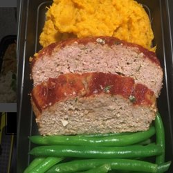 House of Gains - Turkey meatloaf, sweet potato mash, and green beans