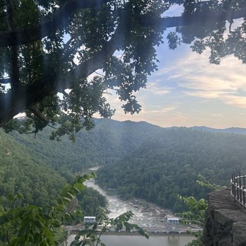 Hawks Nest State Park - Overlook area - Parks Near Me - Ansted, West Virginia
