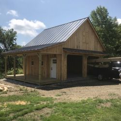 Thomas and Hall 802 Builders - Detached garage building construction