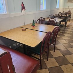 Dining room, don't mind the Christmas decor