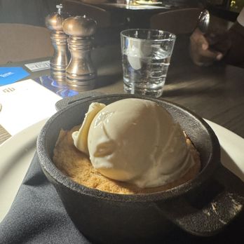Fall Line Kitchen & Bar - Gooey Butter Cake - New American Near Me - Richmond, Virginia
