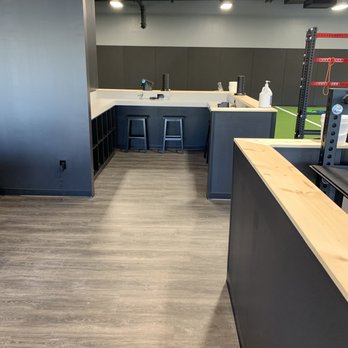 D1 Training Milton - Viewing bar - Gyms Near Me - Alpharetta, Georgia