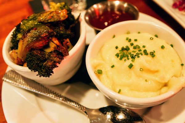 The Walrus Room by null