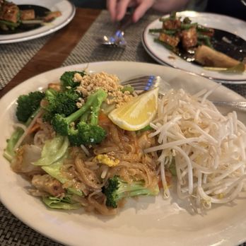 Lers Ros - Pad Thai - Thai Near Me - San Francisco, California Lers Ros - Pad Thai - Thai Near Me - San Francisco, California