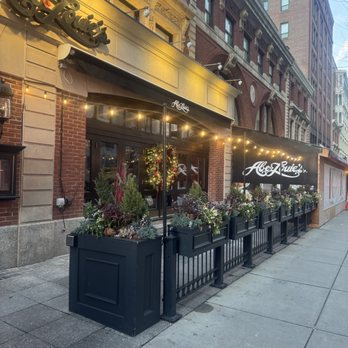 Abe & Louie's - Steakhouses Near Me - Boston, Massachusetts Abe & Louie's - Steakhouses Near Me - Boston, Massachusetts