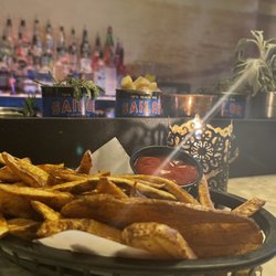 Anchor Spa - Jerk fries