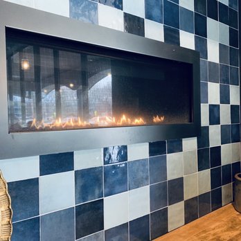 Makwa Coffee - Fireplace - Coffee & Tea Near Me - Roseville, Minnesota Makwa Coffee - Fireplace - Coffee & Tea Near Me - Roseville, Minnesota