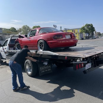 Roadrunner Towing - Towing Near Me Roadrunner Towing - Towing Near Me