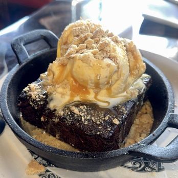 Krazy Kooters - Warm S'mores Brownie - Burgers Near Me - San Clemente, California Krazy Kooters - Warm S'mores Brownie - Burgers Near Me - San Clemente, California