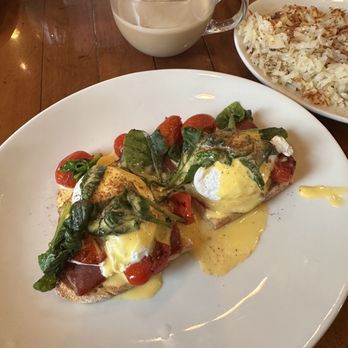 Toast & Co. - Florentine Benedict - Coffee & Tea Near Me - De Pere, Wisconsin Toast & Co. - Florentine Benedict - Coffee & Tea Near Me - De Pere, Wisconsin