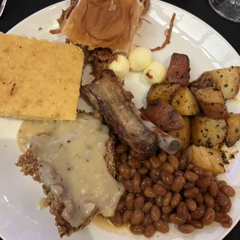 Yucaipa Valley Golf Club - Food catered , ribs, bbq slider, baked beans, potatoes, corn bread and fried chicken with gravy. - Golf Near Me - Yucaipa, California Yucaipa Valley Golf Club - Food catered , ribs, bbq slider, baked beans, potatoes, corn bread and fried chicken with gravy. - Golf Near Me - Yucaipa, California
