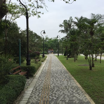 柯士甸山遊樂場 - Lovely paths - Parks Near Me - Hong Kong, HK