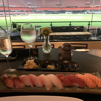 Koji - Mixed nigiri - Japanese Near Me - São Paulo, SP