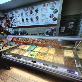 Cold Stone Creamery - Counter - Ice Cream & Frozen Yogurt Near Me - Southlake, Texas Cold Stone Creamery - Counter - Ice Cream & Frozen Yogurt Near Me - Southlake, Texas
