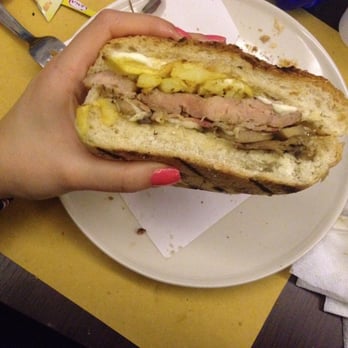 Mastergrill - Salsiccia funghi provola patatine fritte. - Barbeque Near Me - Villaricca, NA