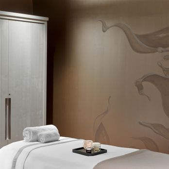 Spa de La Mer - Treatment Room - Day Spas Near Me - New York, New York Spa de La Mer - Treatment Room - Day Spas Near Me - New York, New York