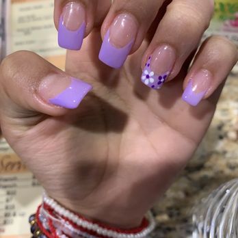 Deluxe Nail Spa - Nail Salons Near Me - Cary, North Carolina