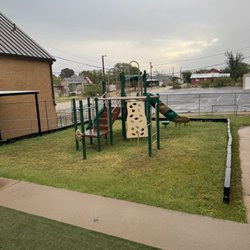 14th & Main Church of Christ - Play ground