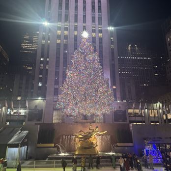 Rockefeller Center - Shopping Centers Near Me - New York, New York Rockefeller Center - Shopping Centers Near Me - New York, New York