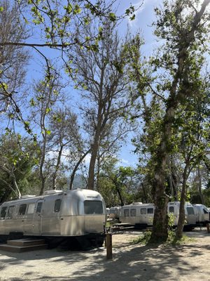 AutoCamp Sequoia by null