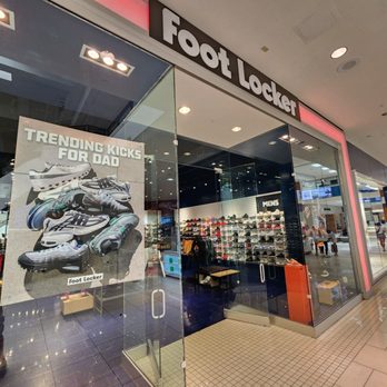 Foot Locker - Shoe Stores Near Me - Aventura, Florida Foot Locker - Shoe Stores Near Me - Aventura, Florida