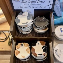 Cat and Dog Utensil Rest