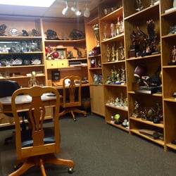 Tony Martin's Awards - Lots of examples of trophies and plaques