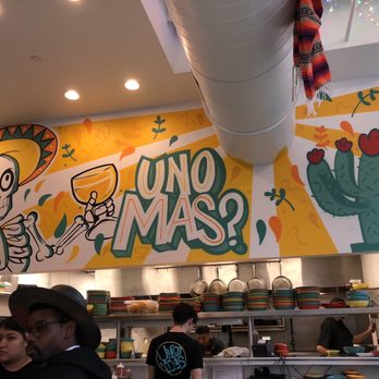 Uno Mas - Sign above serving table - Tex-Mex Near Me - Dallas, Texas