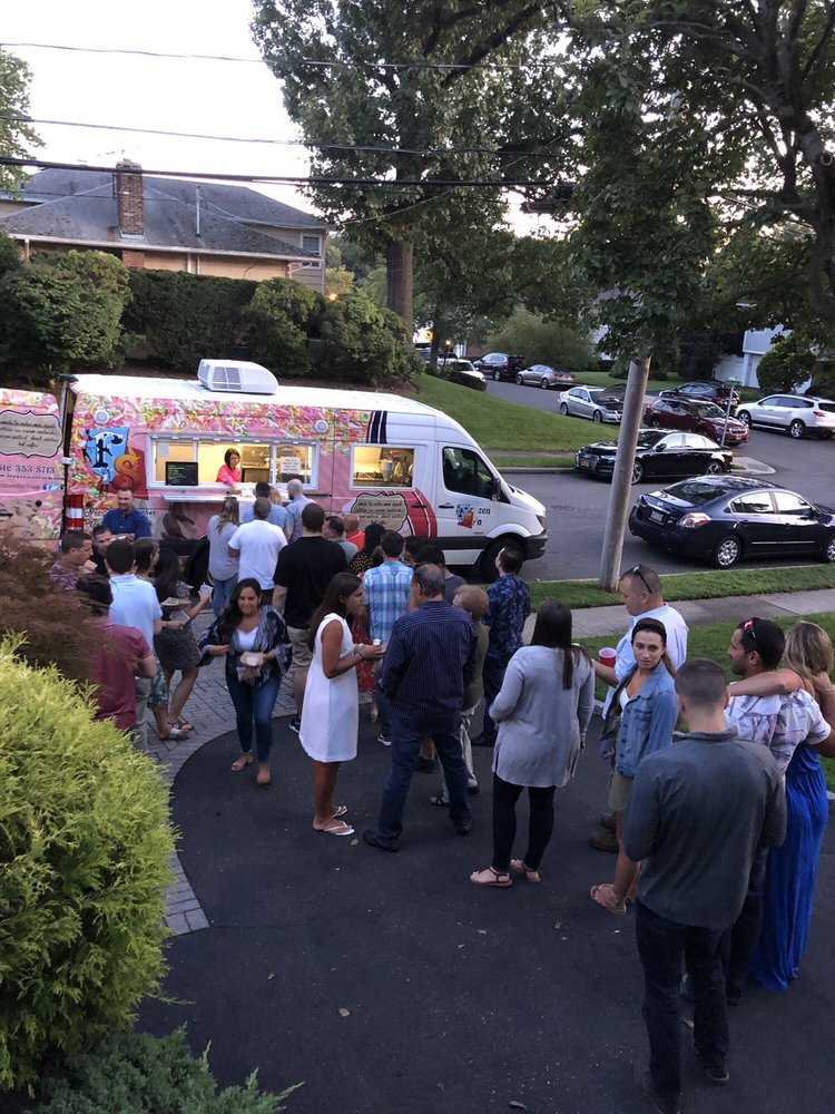 FROZEN SIN 41 Photos & 25 Reviews Syosset, New York Donuts