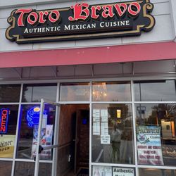 Toro Bravo - Entrance