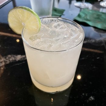 Tiger and Peacock - Aquarius: Don Julio Paloma - Cocktail Bars Near Me - Memphis, Tennessee