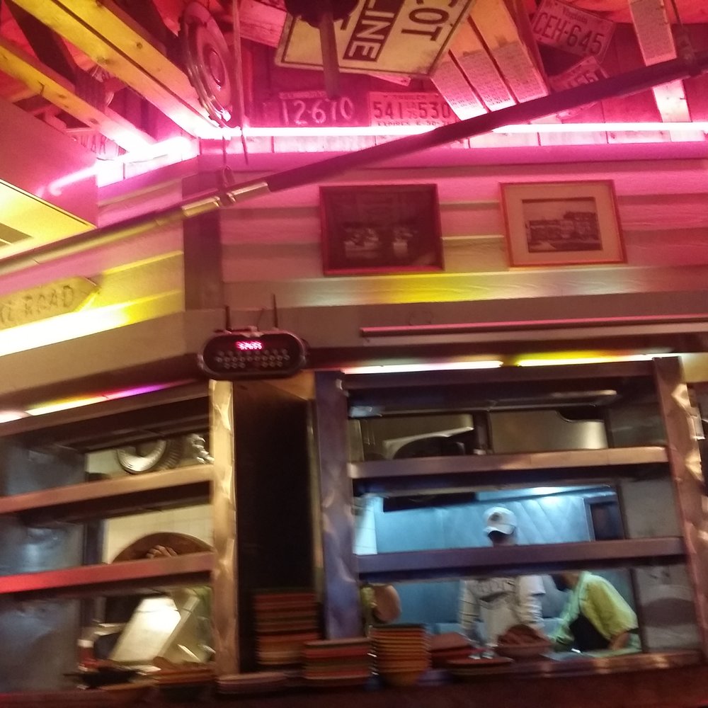 Geddy's - Seaside watching the kitchen cook our food! - Seafood Near Me - Bar Harbor, Maine