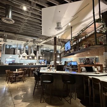 Settebello Pizzeria Napoletana - Inside - Pizza Near Me - Pasadena, California